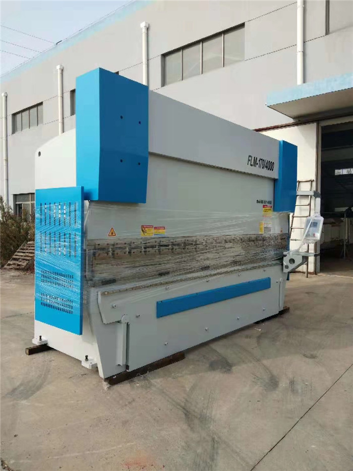 鋼材折彎機